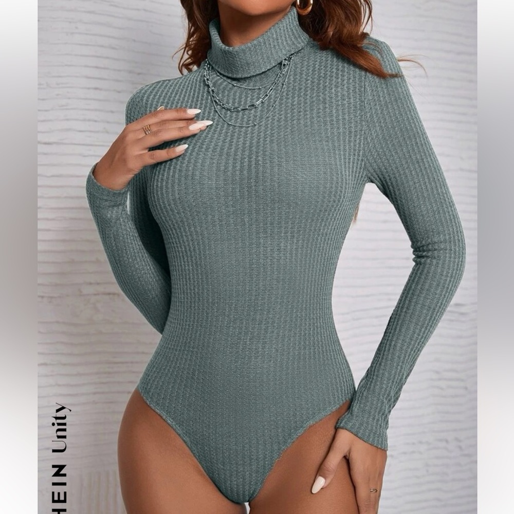 BRAND NEW NEVER WORN Unity Solid Turtleneck Bodysuit